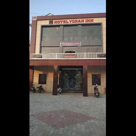 Hotel Yoran Inn & Restaurant By Wb Inn Sadabad Zewnętrze zdjęcie